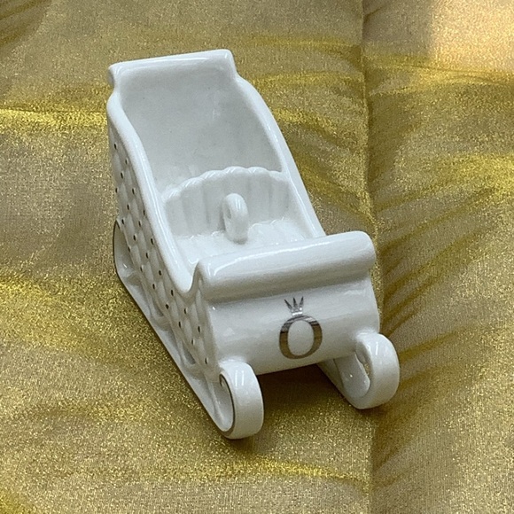 2014 Pandora Sled Christmas Ornament - Picture 3 of 8